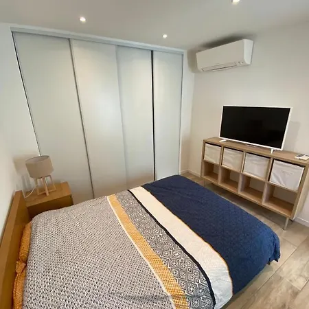 Le Coeur Du Port De Golfe Juan - Parking - Clim - Wifi Apartment Vallauris Exterior photo